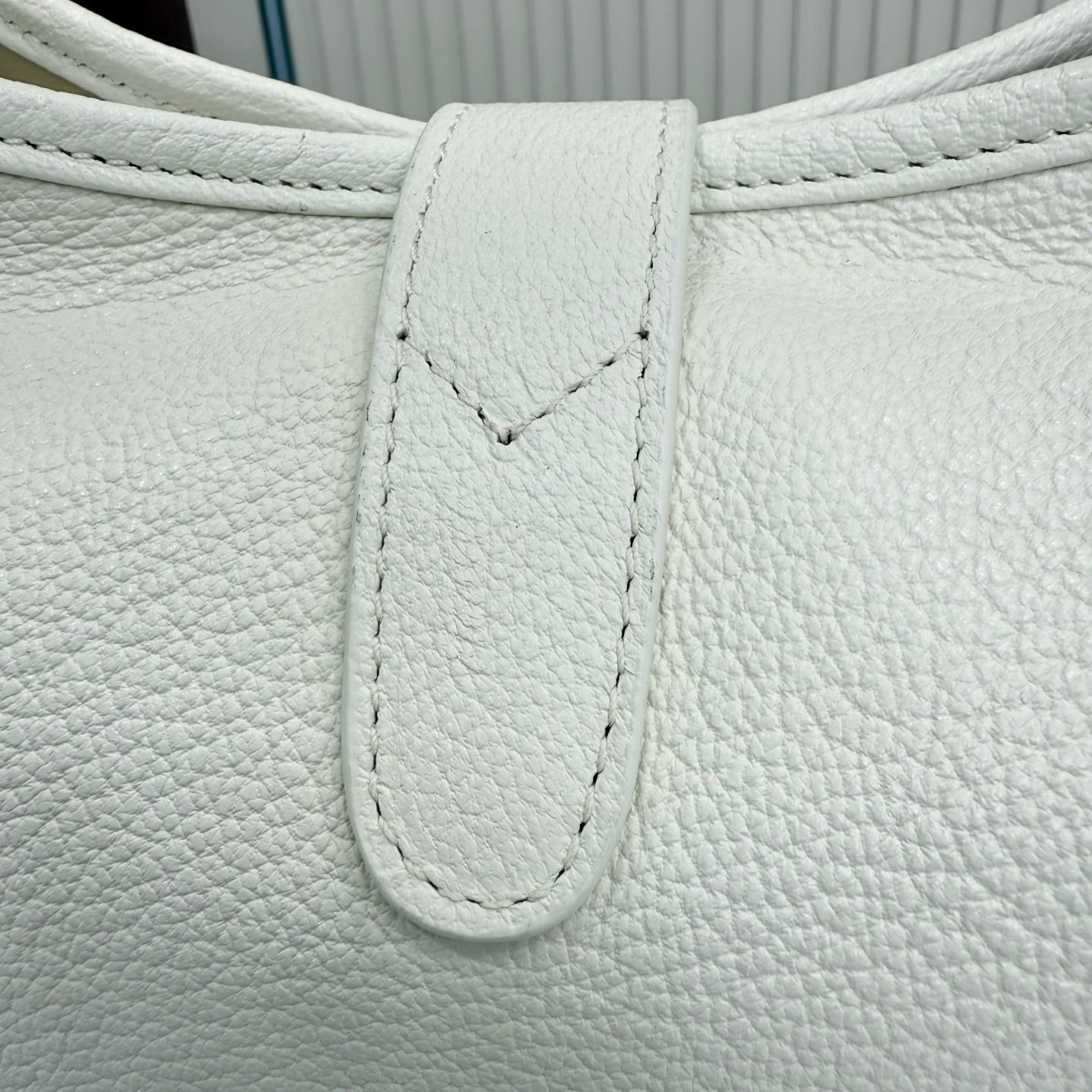 GC - 1961 - White - L
