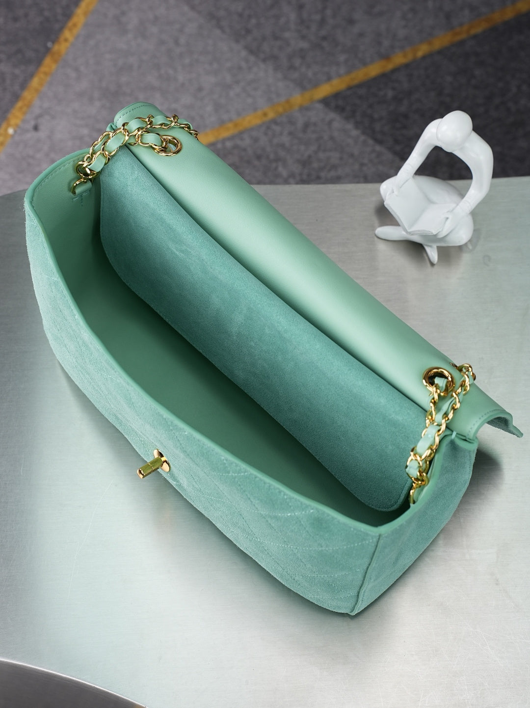 CHNL - Maxi Flip Bag