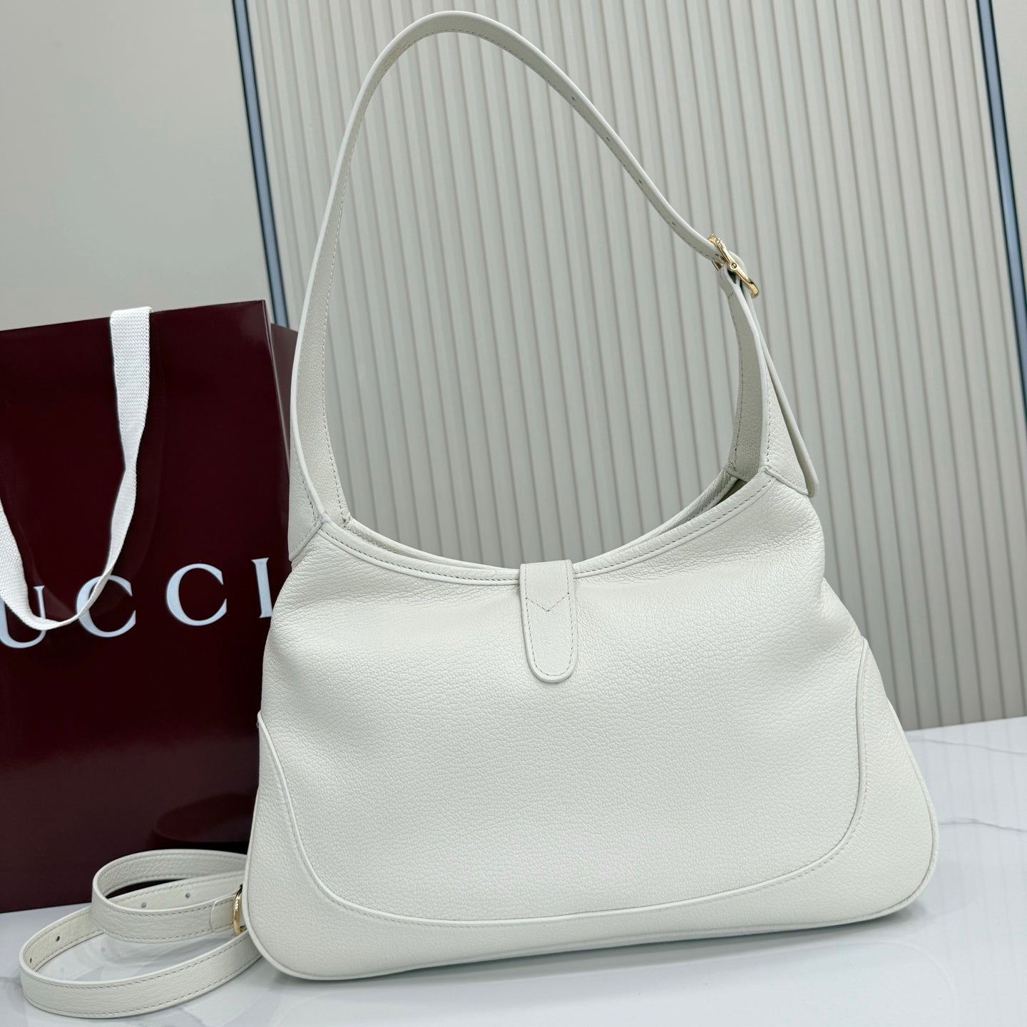 GC - 1961 - White - L