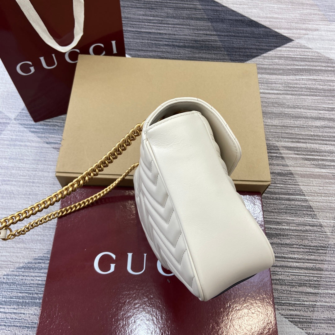 GC - MMNT - Off white