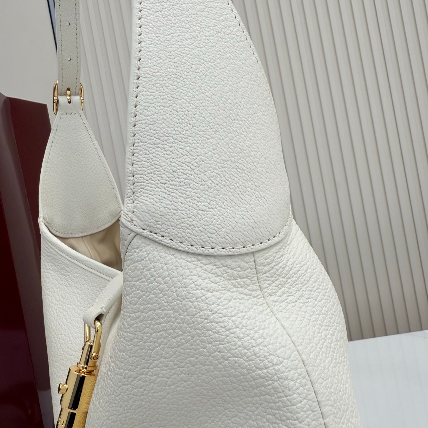 GC - 1961 - White - L